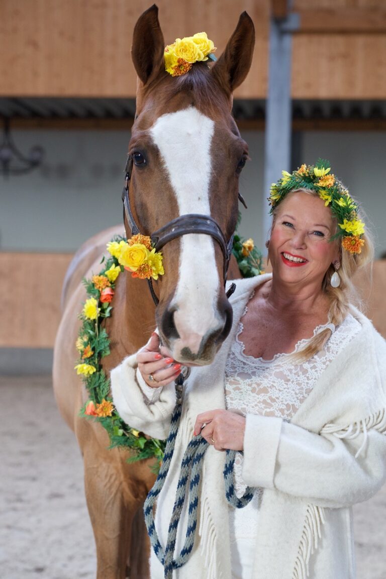 Hanny met paard voor expo Markante Laarders